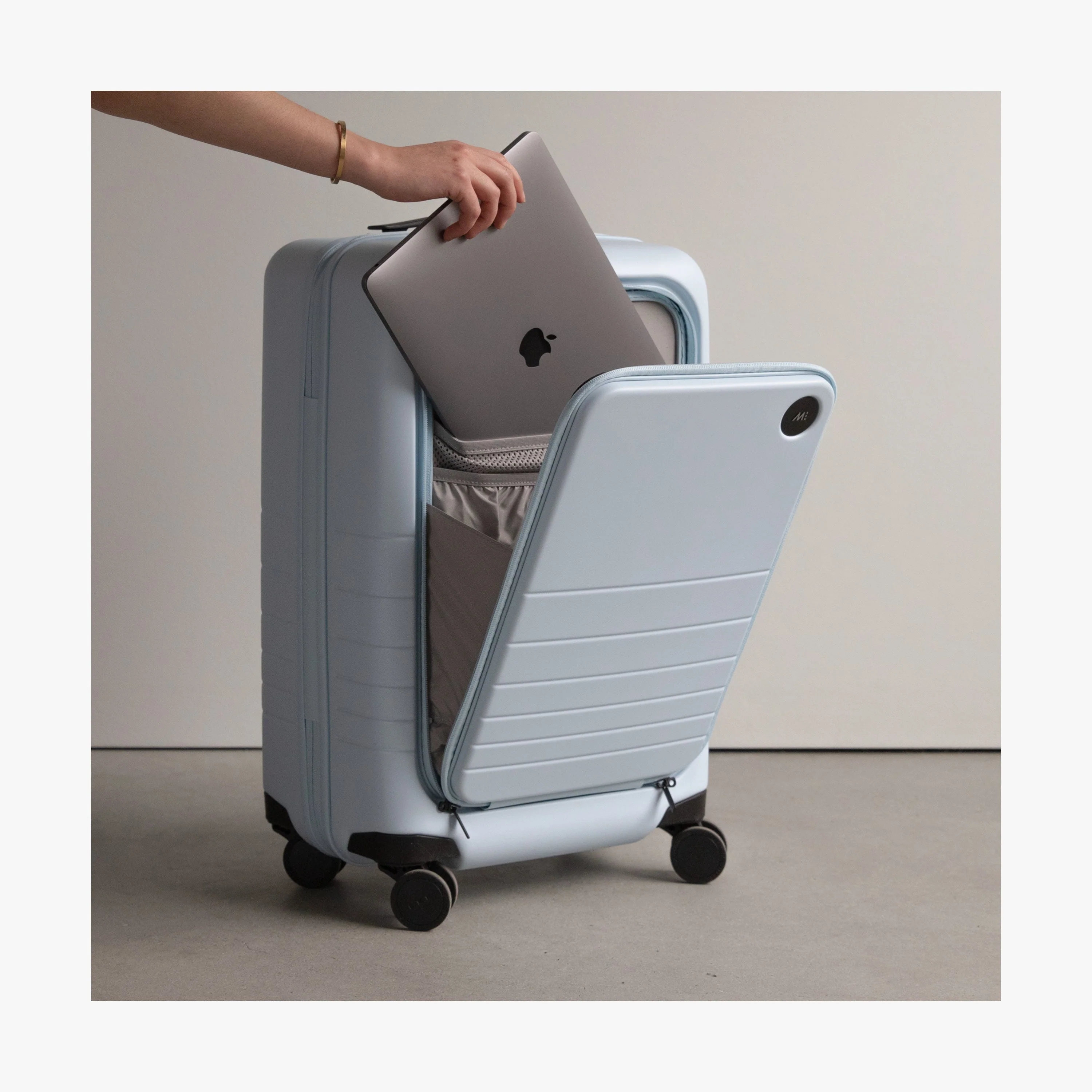 Carry-On Pro Plus - Image 193