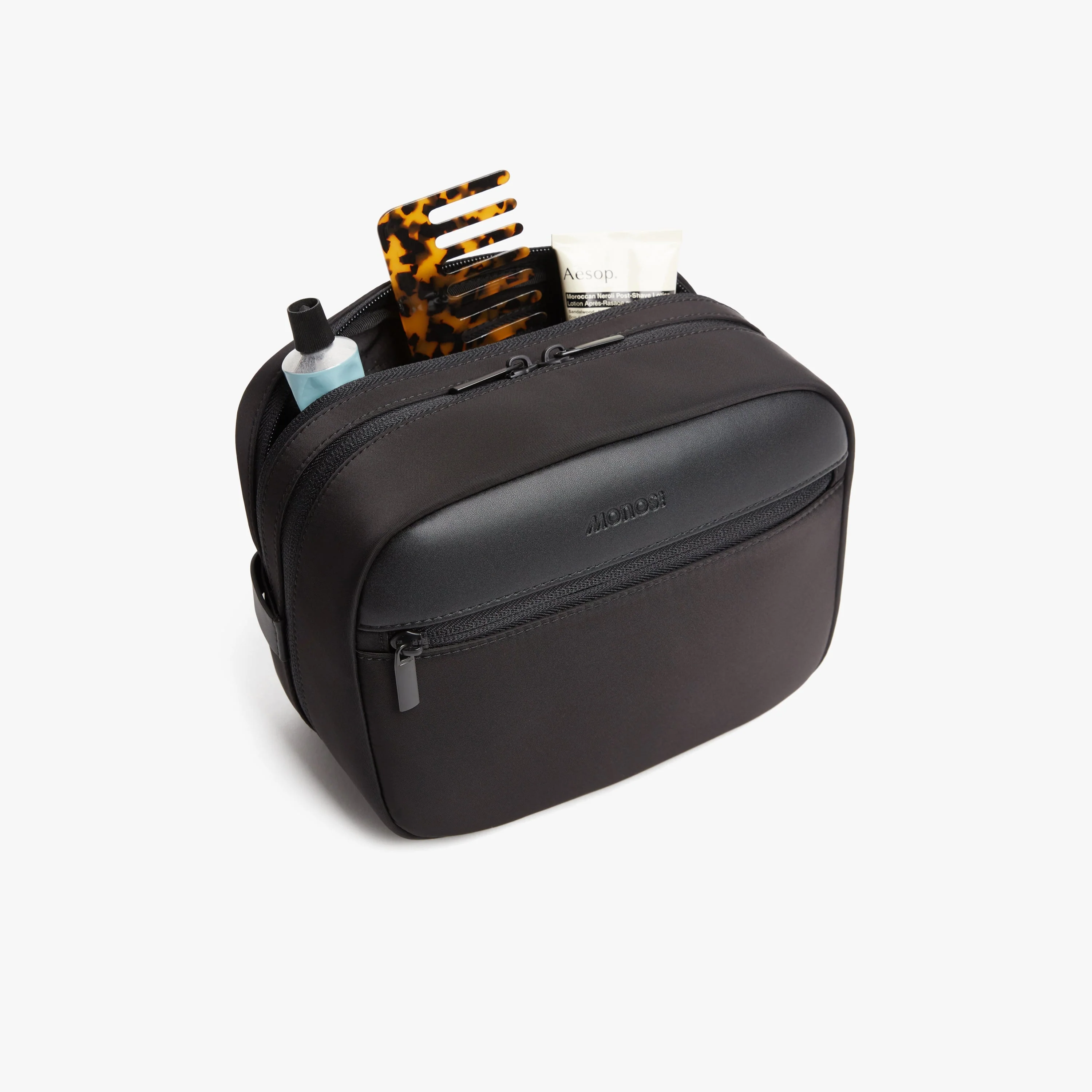 Metro Hanging Toiletry Case - Image 6